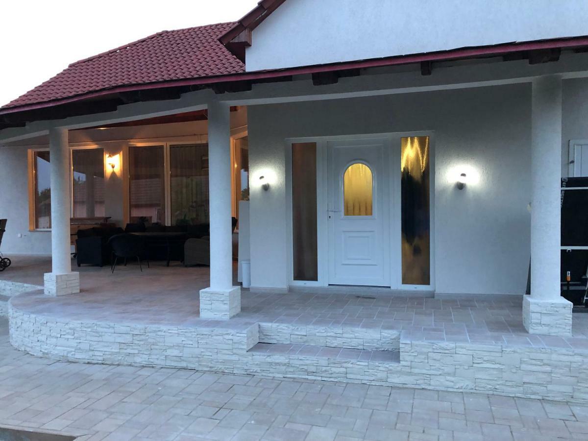 Battonya House公寓 外观 照片