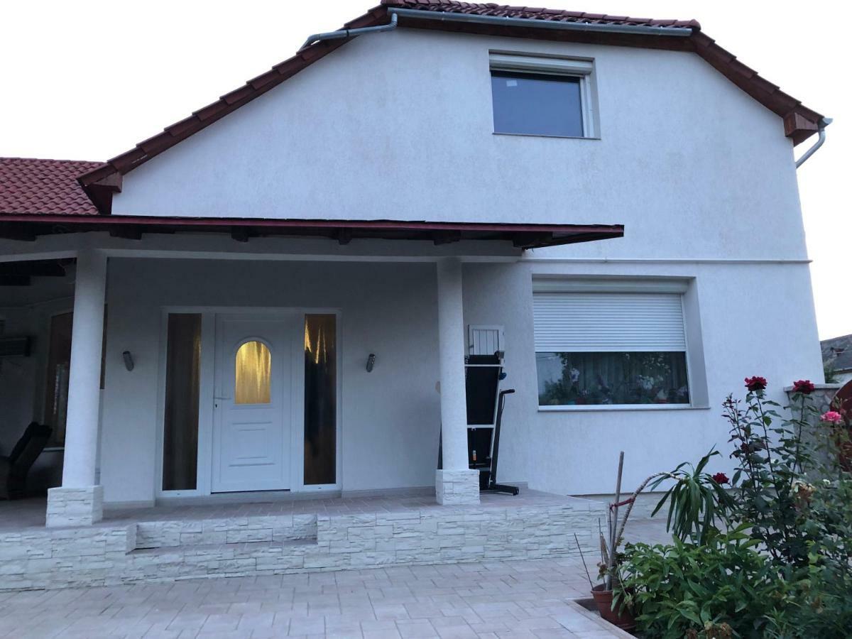 Battonya House公寓 外观 照片